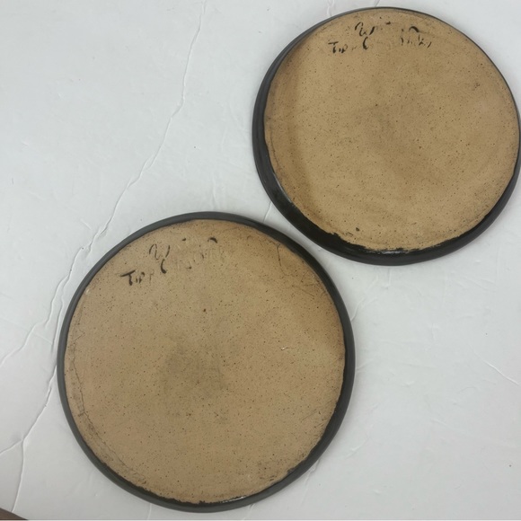 Watson Pottery Tipp City Ohio small 10” plates/chargers in dark charcoal - Picture 4 of 7